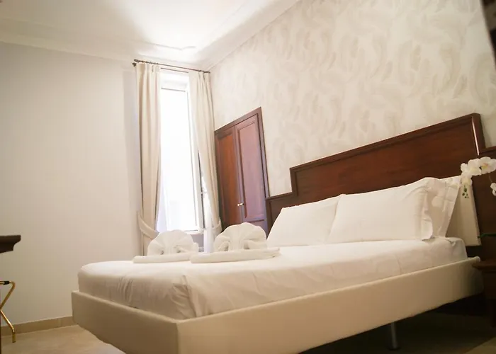 Glam Luxury Hotel *